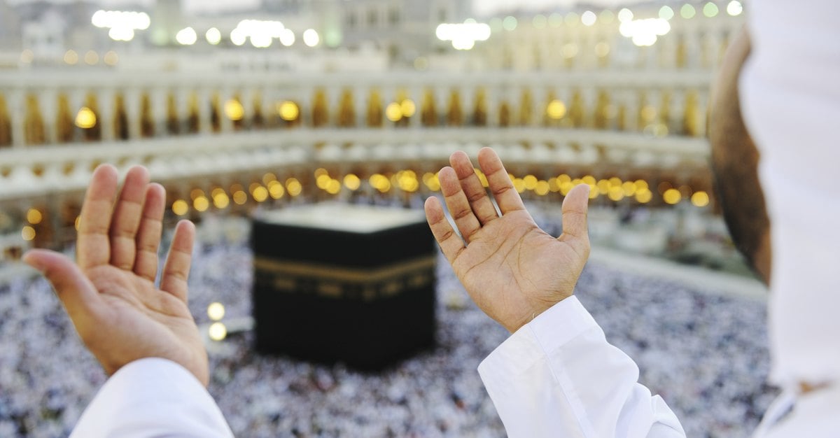 Hajj, Symbol of Obedience to God (1) Hajj, Symbol of Obedience to God (1)