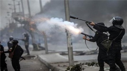 Bəhreyni milləti etıroz aksiyaon ijən dəvomış heste.