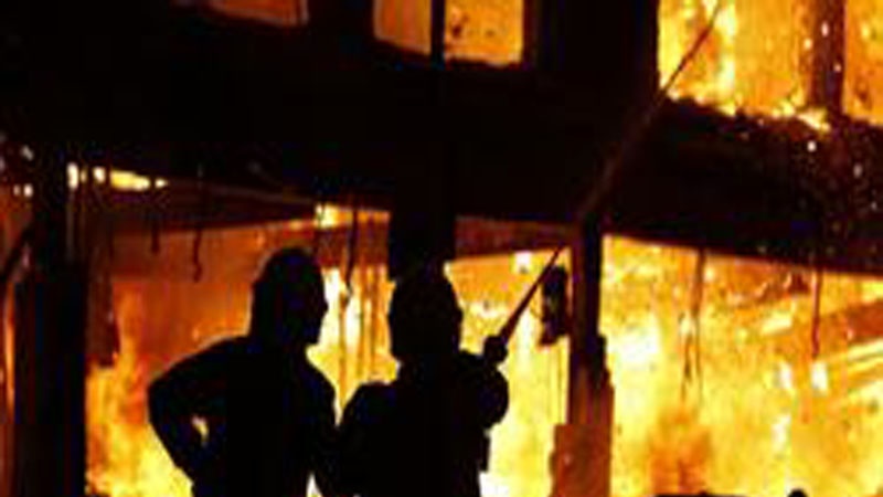 به آتش کشیدن خانه های تروریستها در ایالت خیبرپختونخوا پاکستان 