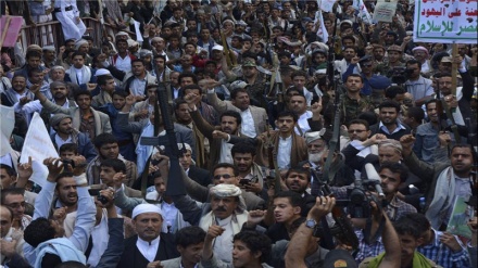 Ərəbıston bə Yəmən xorəkinə maddon idxaliro mane təşkil karde vədə Yəmənı milləti reaksiya.