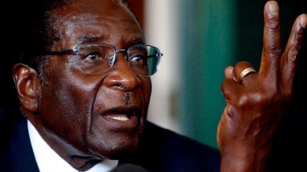  Mugabe:  “sono qui per restare” 