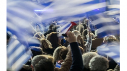 Mbi 300 mijë biznese të mbyllura në Greqi