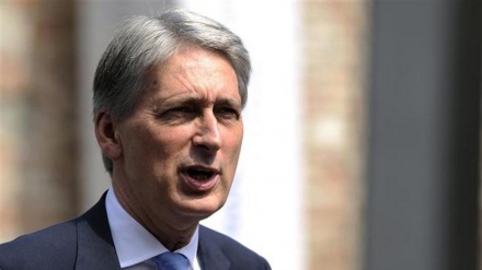 Hammond thotë se nuk do të mbështesë një Brexit pa marrëveshje
