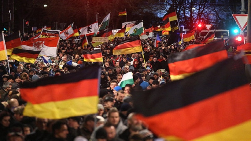 Zašto se ne obuzdava struja radikalne desnice u Evropi?