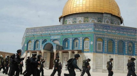 Wazayuni waendelea kukivunjia heshima Kibla cha Kwanza cha Waislamu