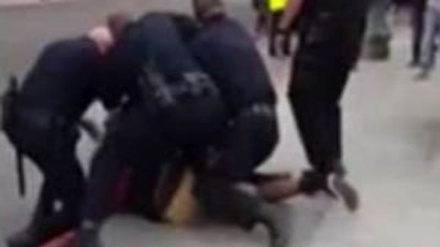 Amerikanyň polisiýasy ýazyksyz garaýagyz bir ýaşaýjyny tutdy