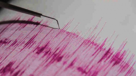 Very strong quake hits Papua New Guinea