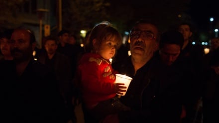 Rakyat Iran Gelar Ritual Sham-e Ghariban