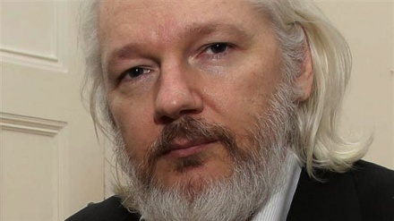 Assange: Arabia Saudita il grande sotenitore e finanziatore di Clinton