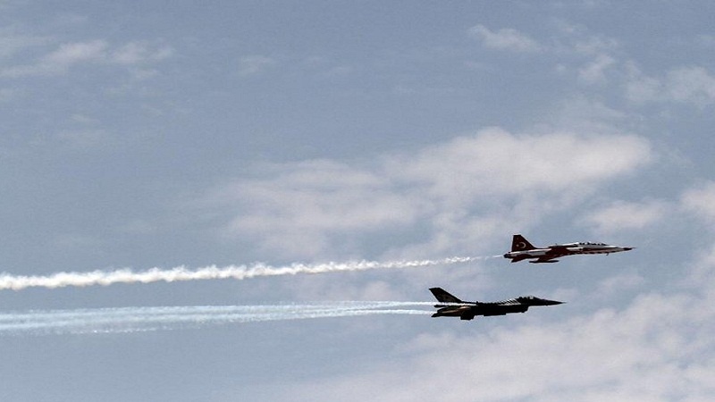 Hakkari'de PKK mevzileri savaş uçaklarınca vuruldu 