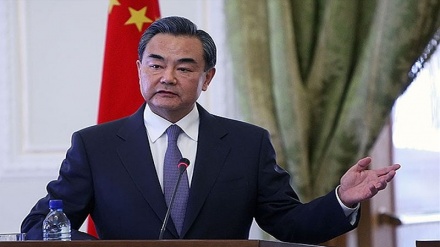 中国外相、「南京事件の式典は広島の式典よりも重要」