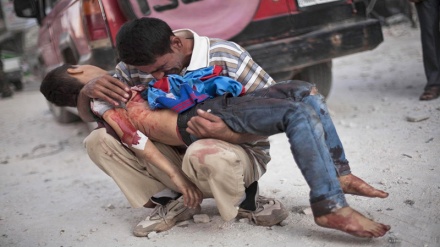 サウジアラビアのイエメン攻撃の死者、8000人以上