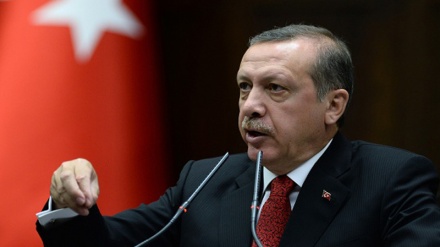 Erdoğan: Türkiye halkı, yoksullara yardım etmeli