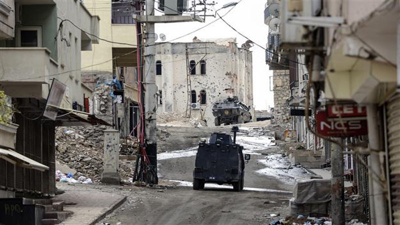 Adıyaman'da askeri araca roketatarlı saldırı