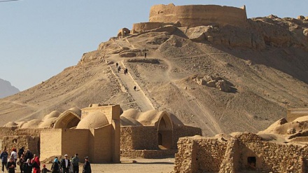 Iran, Torri del Silenzio zoroastriane in Yazd