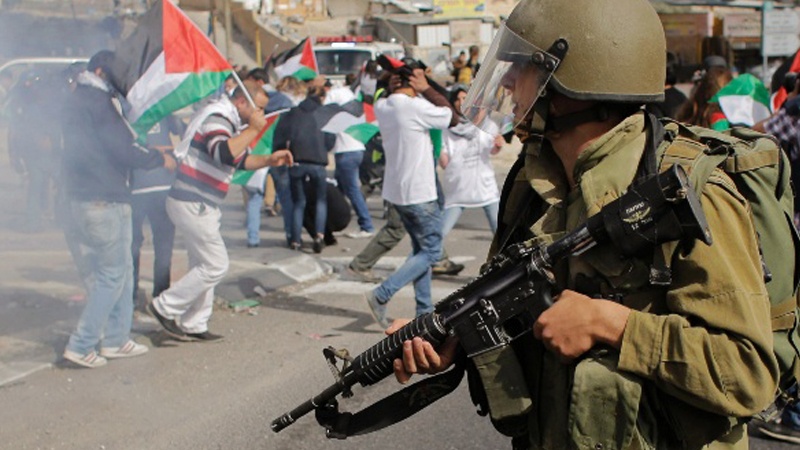 Mbi 1400 kolonë sionist hyjnë me dhunë në Nablos të Palestinës