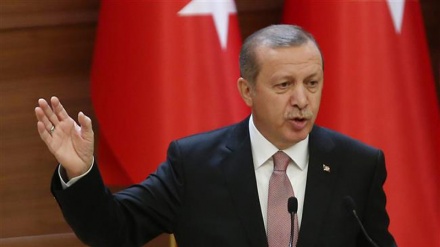 Siria, Erdogan: metà delle armi consegnate dagli Usa ai curdi finite nelle mani di Isis
