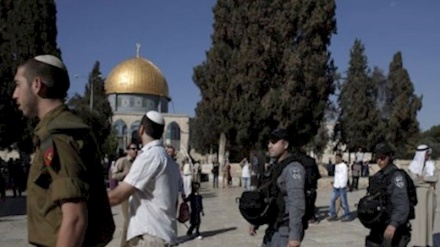 pALESTINA oCCUPATA: Invasione massiccia di coloni e militari israeliani nel complesso di al-Aqsa