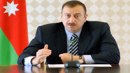 Aliyev, Ruhani'yi tebrik etti