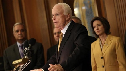 McCain kritikon ashpër Trump-in