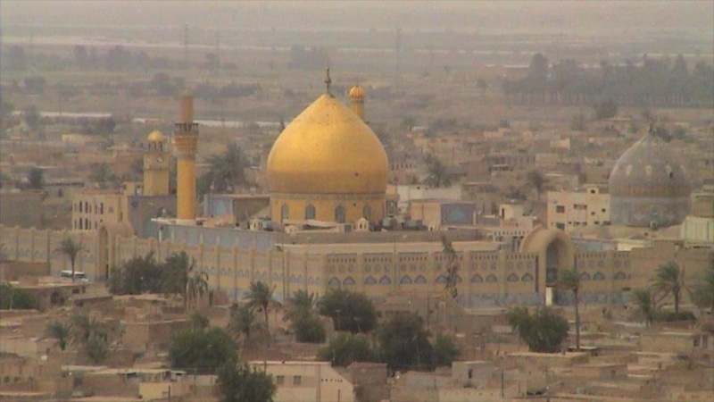 Kompleks Makam Imam Ali al-Hadi dan Imam Hasan al-Askari as di kota Samarra, Irak.