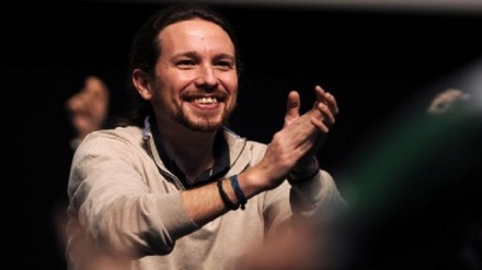 Iglesias celebra el 'sorpasso' al PSOE en Galicia y País Vasco