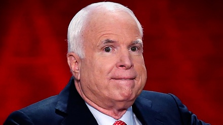 McCain Tuding Trump Berdamai dengan Rusia di Suriah