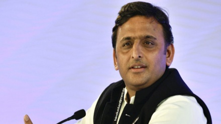 सुप्रीम कोर्ट उप्र में सेना भेजेः अखिलेश यादव