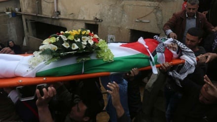 Siyonist rejim, Gazze'de Filistinliler'e saldırdı