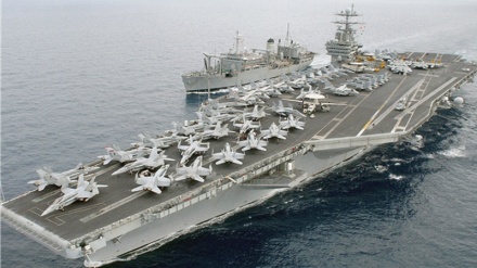 Иран Армиясы теңіз күштерінің ұшқышсыз ұшағы америкалық ұшақ таситын кемені суретке түсірді