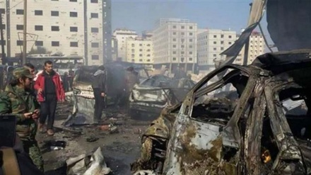 Şam'da bombalı araçla saldırı: Yaralılar var