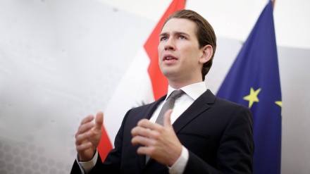 Francia, dialogo pro-Ue con Austria Kurz