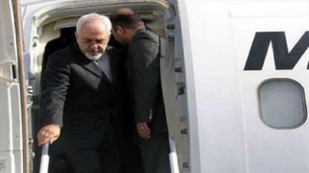 Außenminister Zarif in London eingetroffen