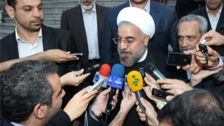 イラン大統領が初のヨーロッパ訪問