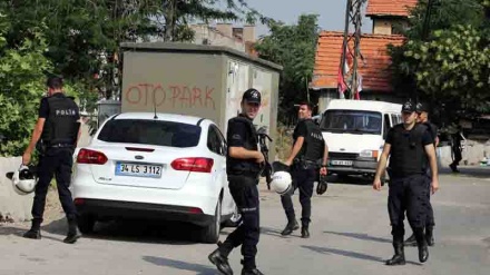 İzmir’de aranan iki bombacıdan biri yakalandı