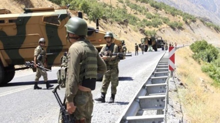 Pemerintah Turki Tolak Tarik Pasukannya dari Irak