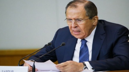 Lavrov: raid russi hanno ridotto il territorio occupato dall'Isis in Siria