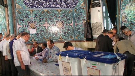 イランの21州で、議会選挙の決選投票がスタート