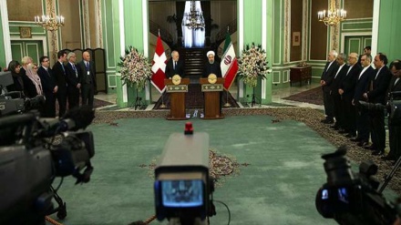 イラン大統領、「民主主義と選挙がイランとスイスを近づけている」