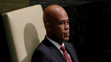 Martelly se compromete a entregar el poder el domingo en Haití   