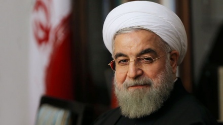 イラン大統領が、「世界は過激主義者に否定的な回答」

