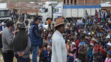 Transportistas levantan bloqueo de carreteras en Bolivia 