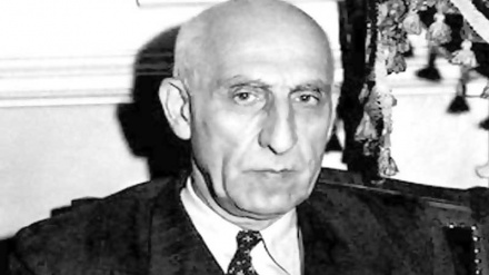 Irã comemora aniversário do golpe de 1953 contra o primeiro governo democraticamente eleito no país