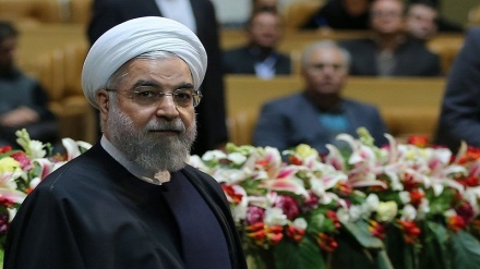イラン大統領、「世界各国が、イランでの活動を希望」
