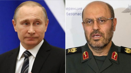 Irans Verteidigungsminister trifft Putin