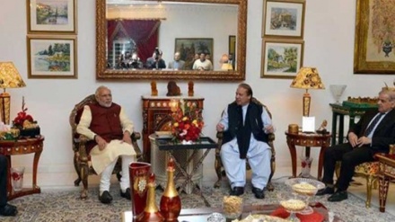 नरेंद्र मोदी की लाहौर की अचानक यात्रा
