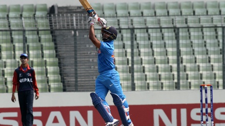  অনূর্ধ্ব-১৯ বিশ্বকাপ: নেপালকে ৭ উইকেটে হারিয়ে গ্রুপ চ্যাম্পিয়ন ভারত