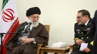 Ayatullah Khamenei dan Shamkhani