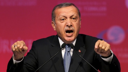 Erdogan Tolak Perundingan dengan Yunani