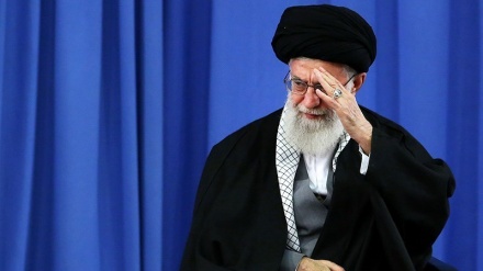 Puntos de vista del Líder de la Revolución Islámica de Irán (reunión con comandantes de la Fuerza Aérea)